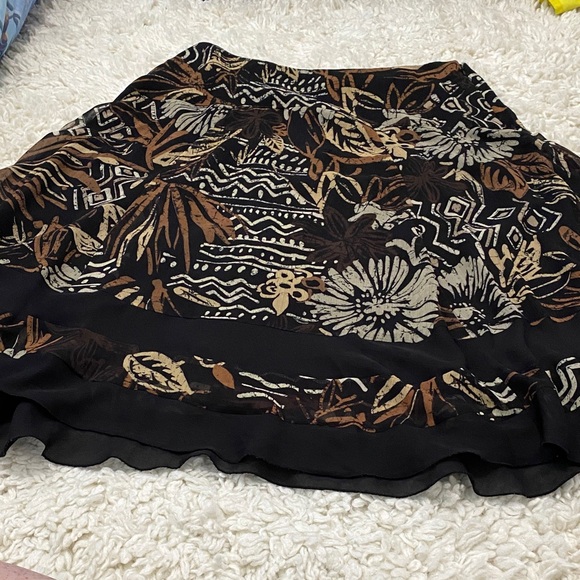 East 5th women’s size Xl 14 Floral Patterned Women's Skirt mid length - Picture 4 of 10